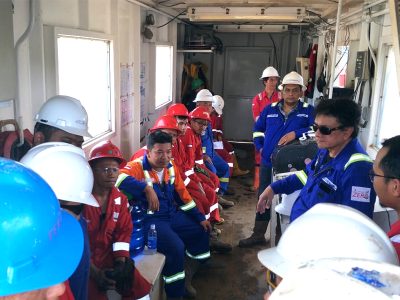 imgabus1_7_4__medium